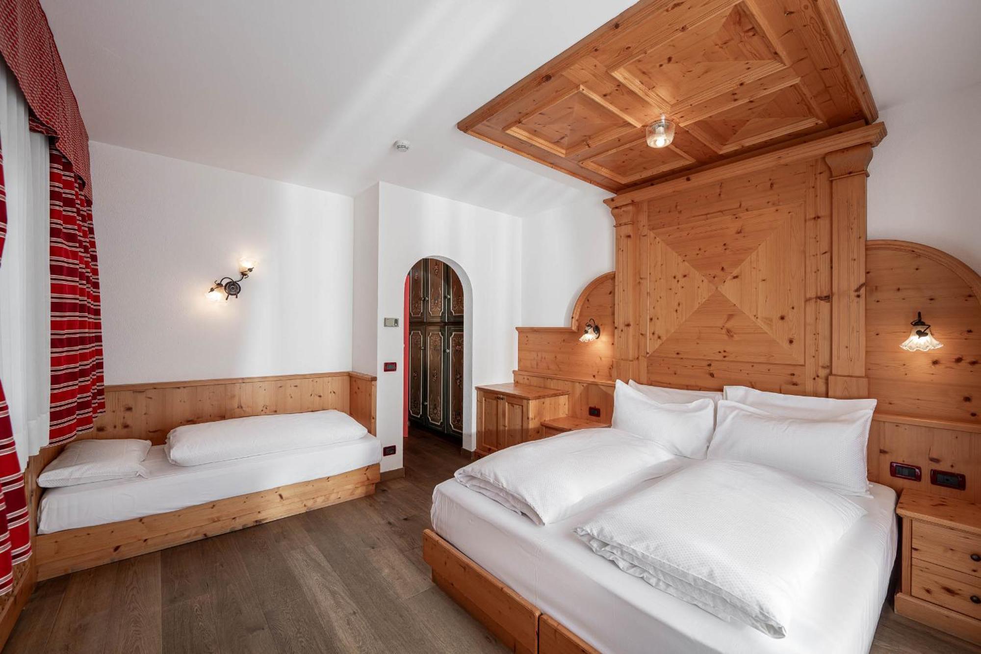 Classic Triple Room,1765858895:JPEG